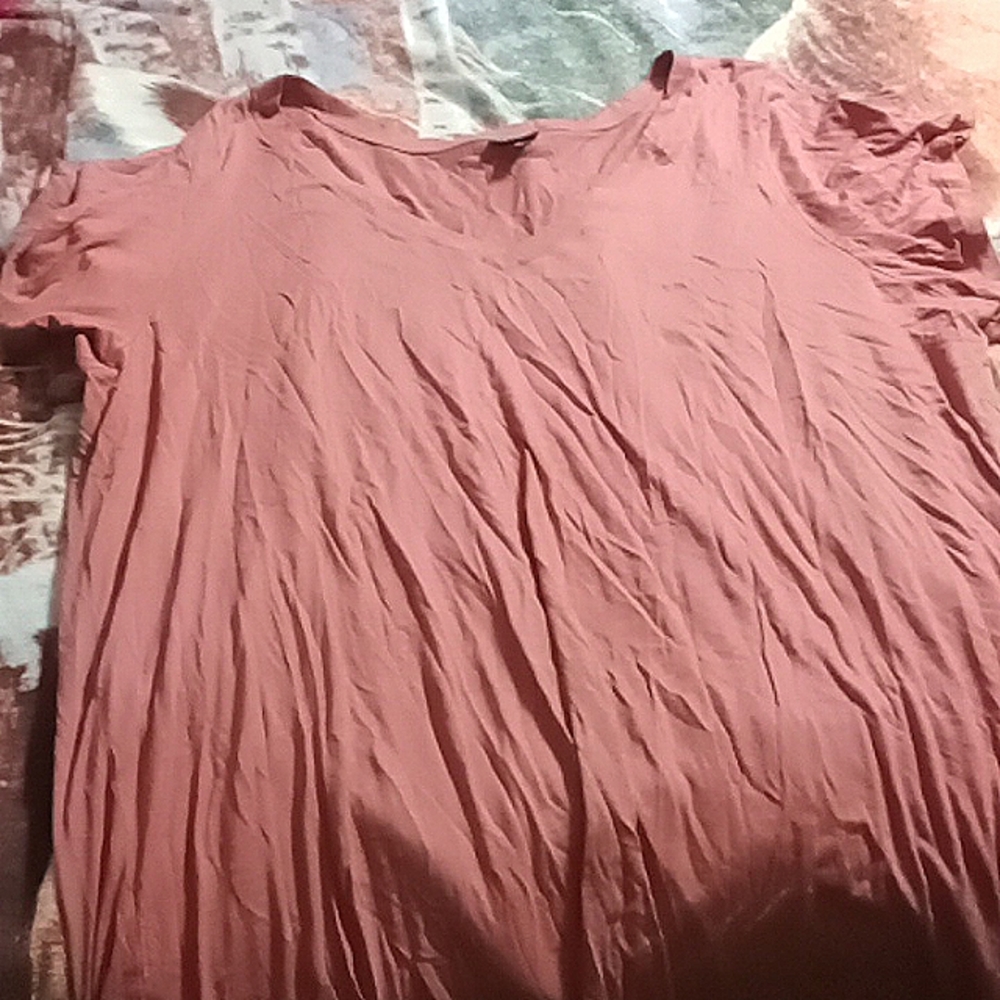 ✨3 For $20✨ Torrid Tee